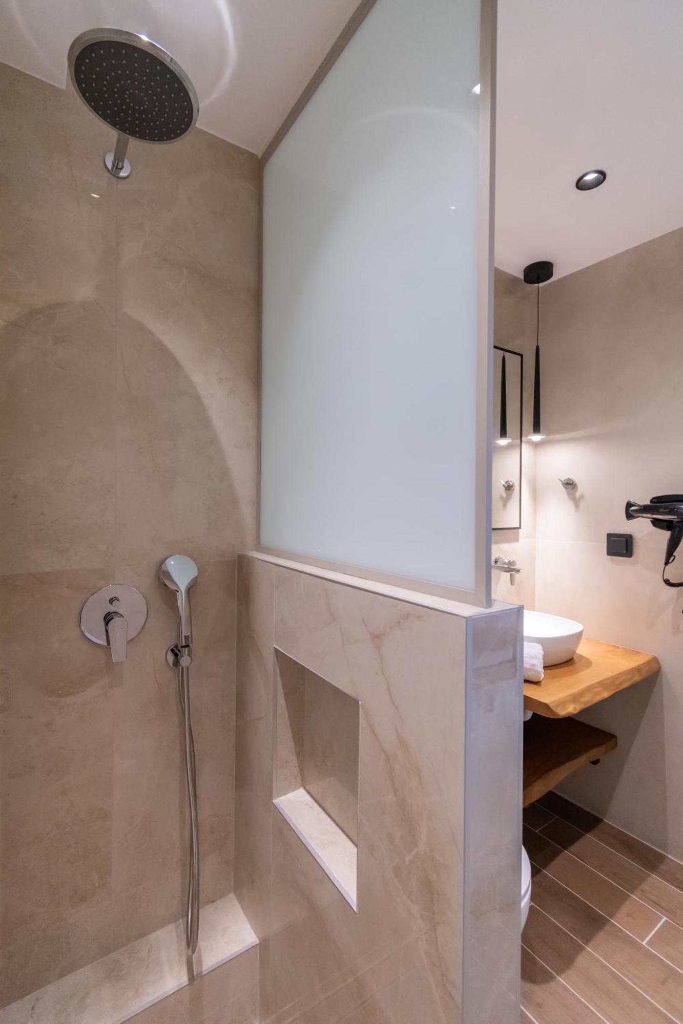 Hp Family Suites ネオス・マルマラス 部屋 写真
